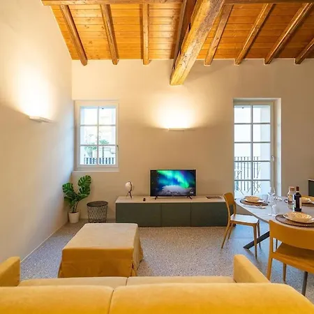 Elegante Loft A 200 A Metri Dal Duomo 公寓